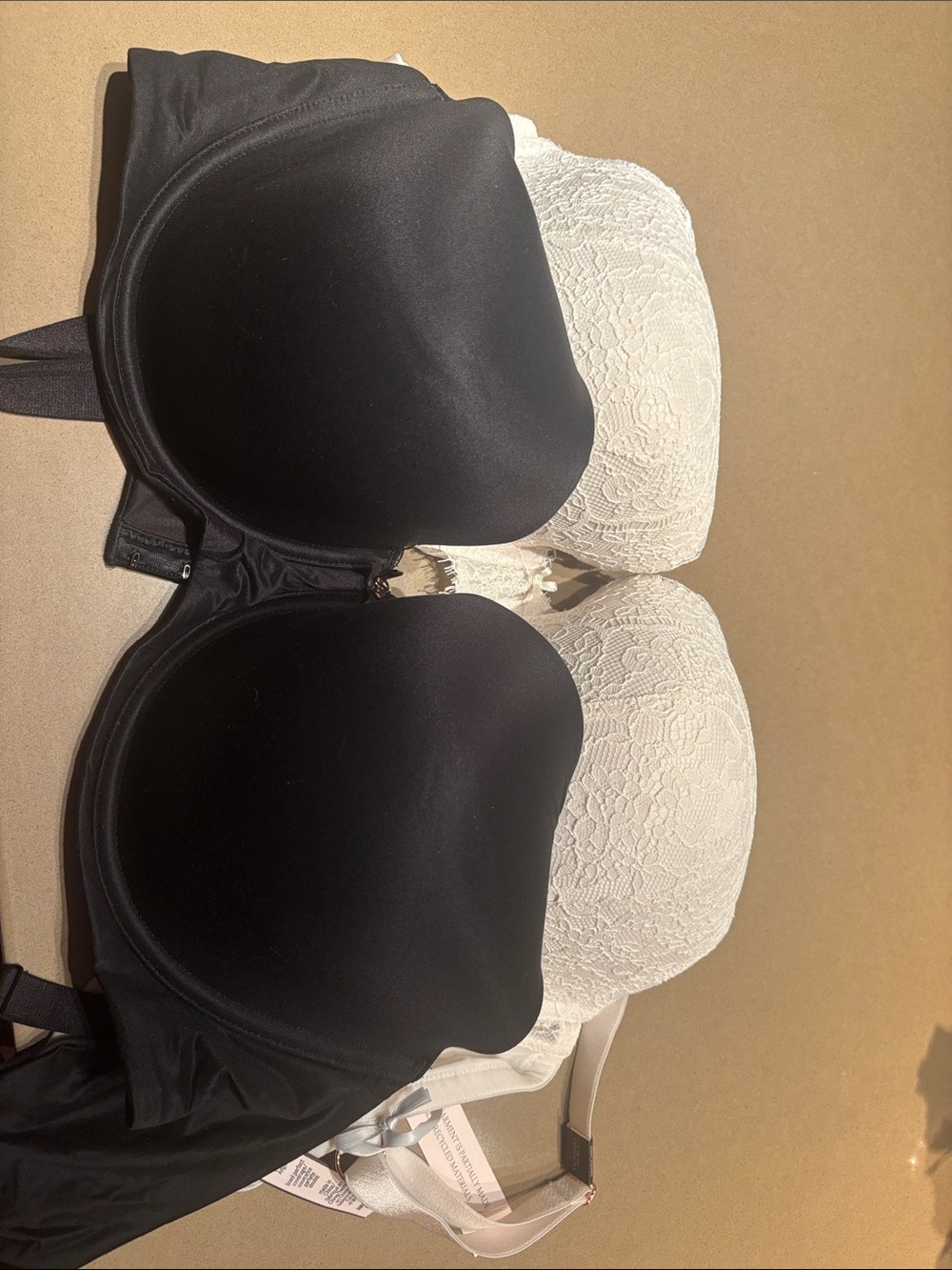 Victoria's Secret Black Lace-Trim T-Shirt Push-Up Bra 2 pack